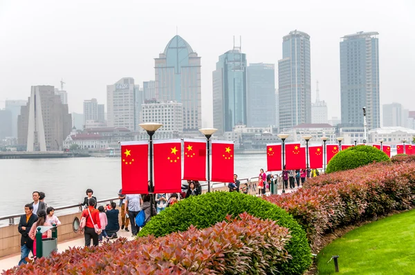 Mira el edificio de Shanghai — Foto de Stock