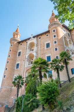 우르비 노 공작 궁전