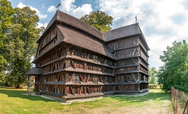 Artikulära träkyrka i hronsek — Stockfoto