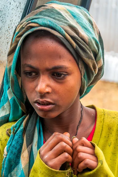 Jeune fille du lac Langano — Photo