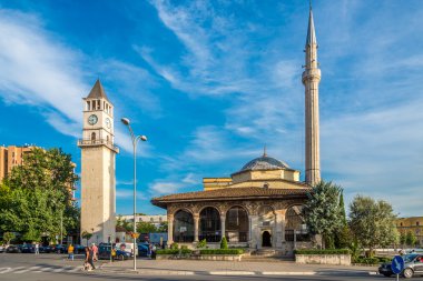 Edhem bey Camii ve Tiran Saat Kulesi.