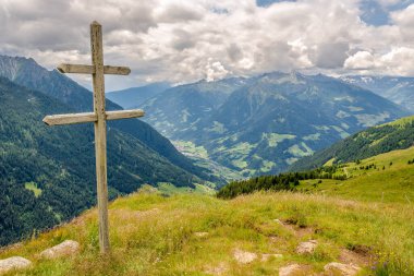 Giovo Geçidi (2094) - İtalya