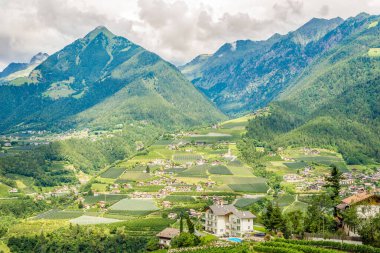 İtalya 'nın Scena kasabasından Doğa Manzarası' na bakın.