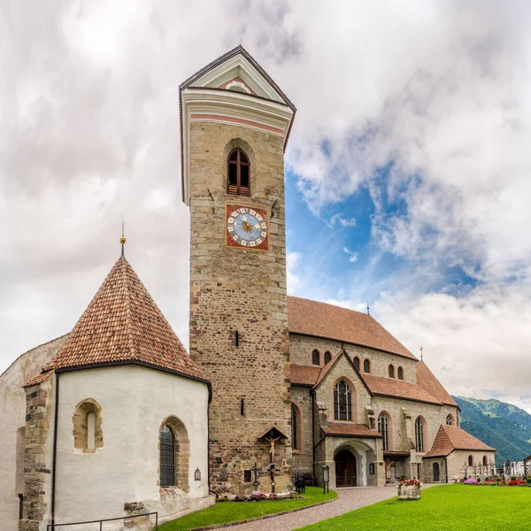 Blick Auf Die Kirche Santa Maria Assunta Schenna Italien — Stockfoto