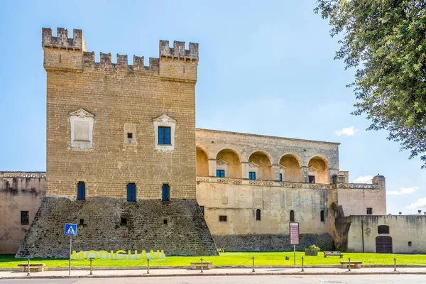 Mesagne Italia Settembre 2021 Veduta Castello Dall Secolo Nelle Vie — Foto Stock