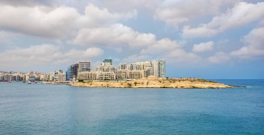 Malta Valetta 'dan Sliema' daki Tigne kalesine bakın.