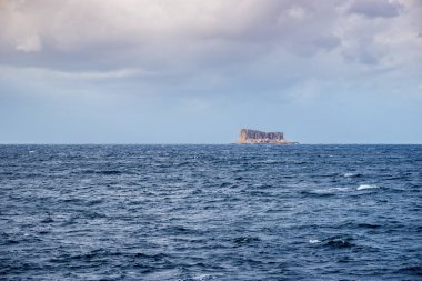 Wied Izzurrieq köyünden Filfla Adası 'na bakın.
