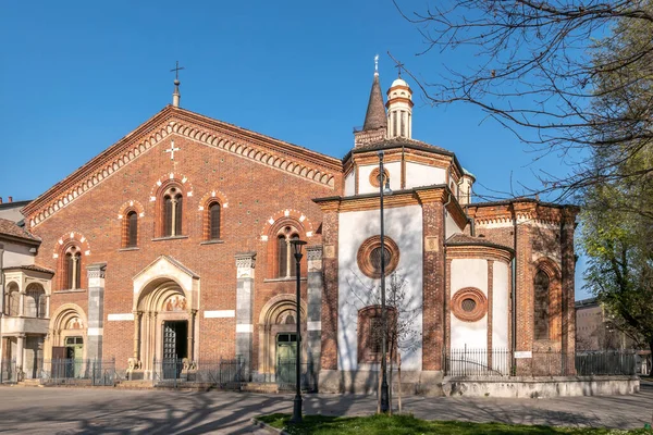 Lihat Basilika Santo Eustorgio Jalan Jalan Milan Italia — Stok Foto
