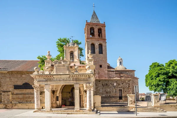 Uitzicht Basilika Van Santa Eulalia Straten Van Merida Spanje — Stockfoto