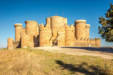 İspanya, Kastilya La Mancha 'daki Belmonte kalesine bakın.
