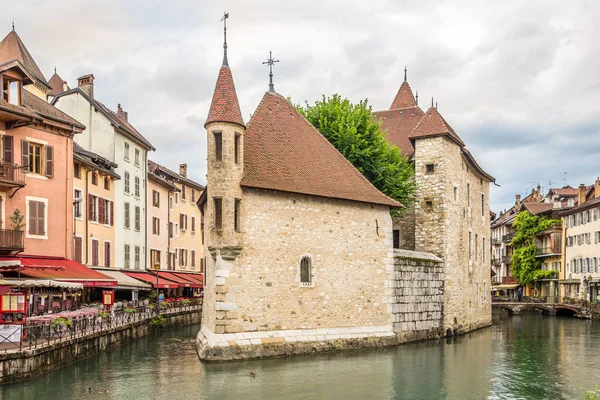 Annecy France June 2022 View Palace Island Thiou River Annecy — стоковое фото