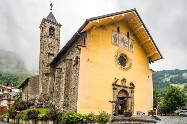 View Church Notre Dame Assumption Streets Valloire France — Stockfoto