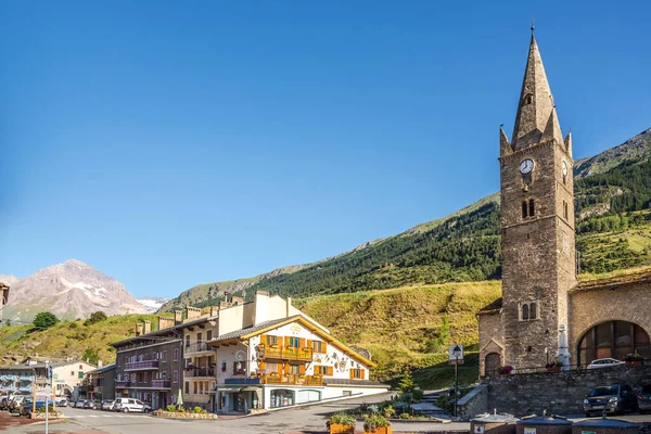 Lanslenbourg France June 2022 View Old Church Streets Lanslebourg Mont — Photo