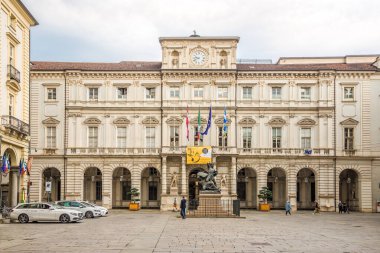 Turin, İtalya - 30 Ağustos 2022 - Torino 'daki Erbe' nin Yeri 'ne bakın. Torino Kuzey İtalya 'da önemli bir iş ve kültür merkezidir..