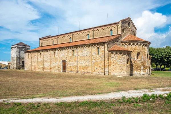 View Baasilica San Pietro Apostolo San Piero Grado Village Italy — Stock Photo, Image