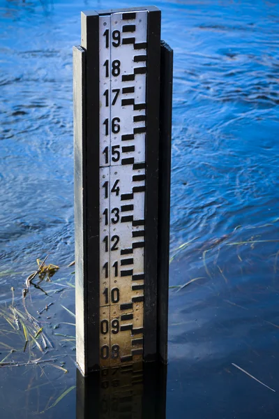 Vattennivån mätning mätare. — Stockfoto