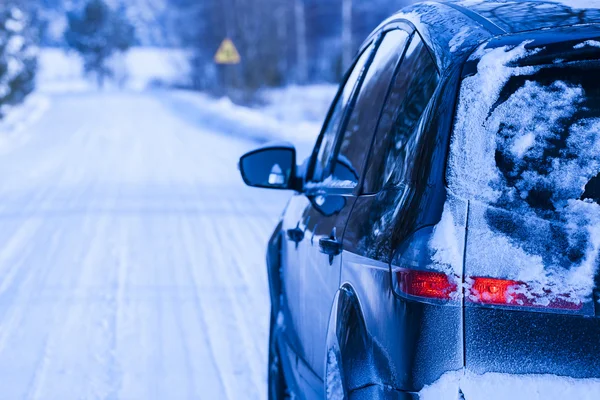 Car covered with snow . — Stock Photo, Image