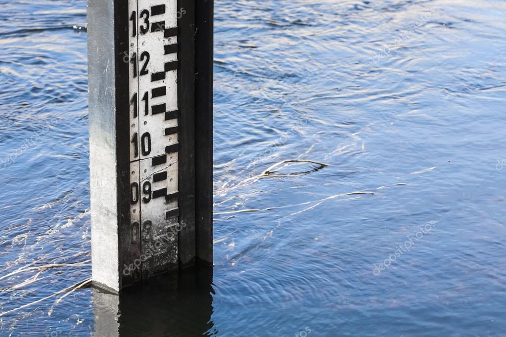Water level measurement gauge. — Stock Photo © Gashgeron 43102915