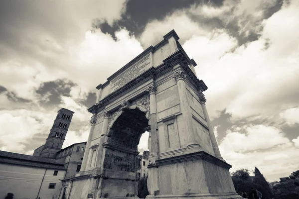 Roma İmparatorluk forumları