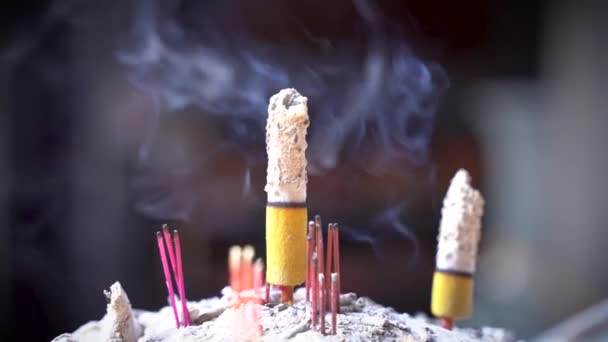 Verbrand Joss Stok Wierook Stok Een Wierookpan Chinese Tempel Traditionele — Stockvideo