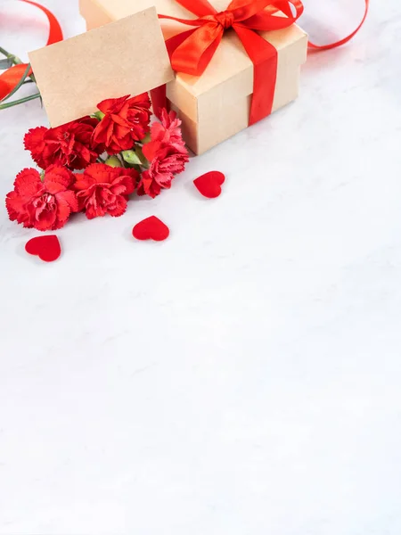 Пусть День Матери Подарок Пожелания Фотографии Красивые Цветущие Гвоздики Красной — стоковое фото