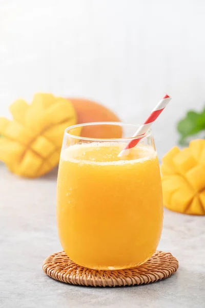 Świeży Piękny Pyszny Sok Mango Close Koncepcja Projektowania Smoothie Zimny — Zdjęcie stockowe