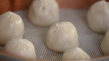 Tayvan 'da ünlü gurme Xiao long bao adlı domuz çorbası..