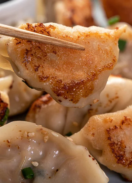 Taiwanese Japanse Pan Gebakken Gyoza Knoedel Jiaozi Voedsel Een Bord — Stockfoto