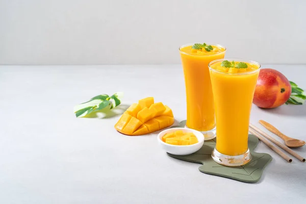 Fresco Hermoso Delicioso Jugo Mango Primer Concepto Diseño Smoothie Bebida — Foto de Stock