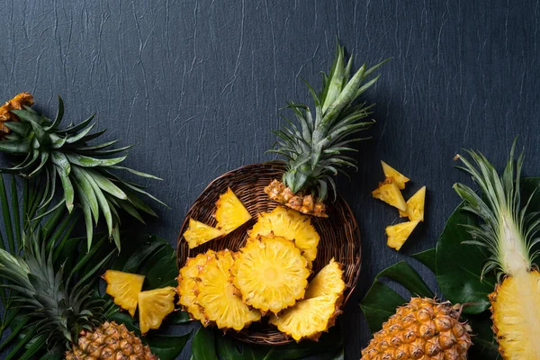 Top View Fresh Cut Pineapple Tropical Leaves Dark Blue Background — Stock Photo, Image