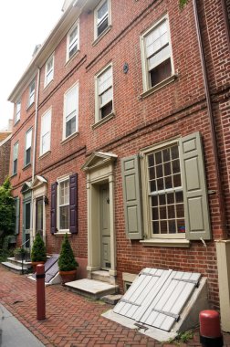 Philadelphia sokakta ABD - Elfreth'ın en eski sokağa güneş ışığı altında