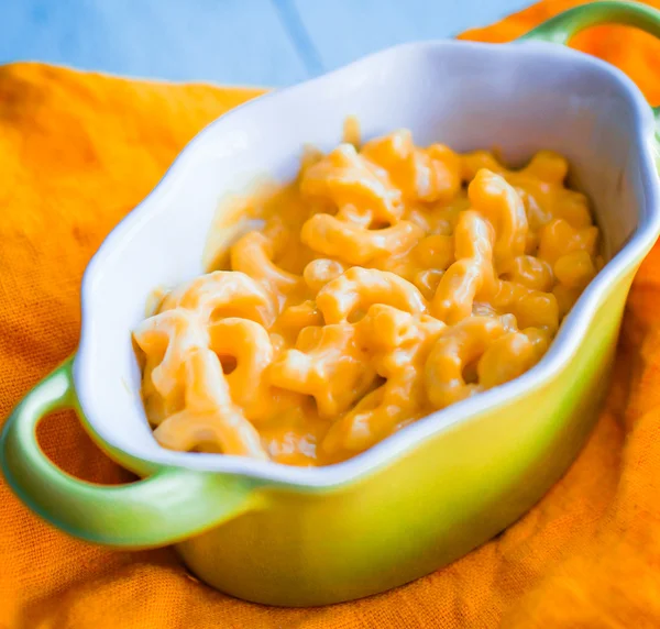 Macarrão e queijo caseiros — Fotografia de Stock