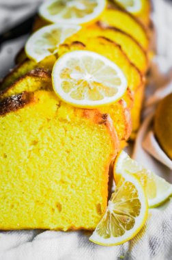 limonlu kek rustik zemin üzerine