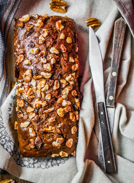 Homemade nut cake on wooden background — Stock Photo, Image