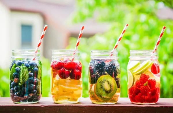 Detox-Wasser-Cocktail — Stockfoto