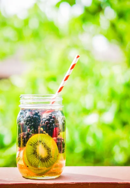 Detox vatten cocktail — Stockfoto