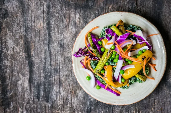 Salată cu legume la grătar — Fotografie, imagine de stoc
