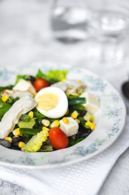 Sebzeli yeşil salata