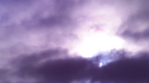Herbsthimmel in den Wolken — Stockvideo