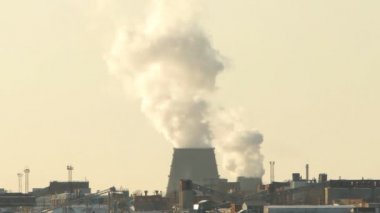 Fabrika duman emisyonu şehri, kış