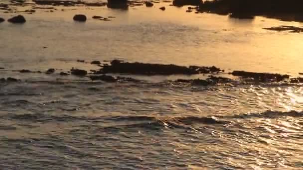 Meereslandschaft bei Sonnenuntergang — Stockvideo