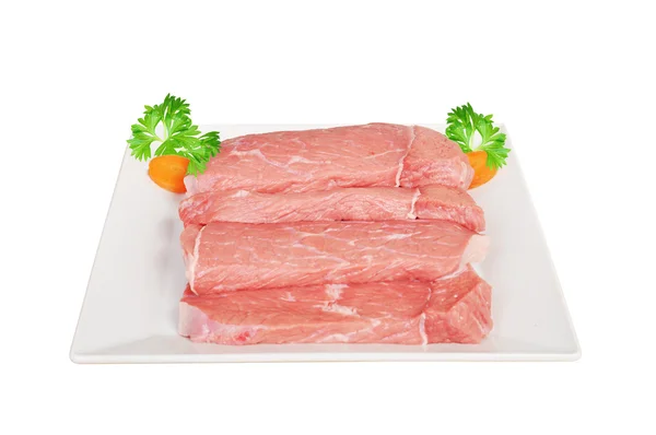 Les morceaux de steaks crus en boîte isolés sur fond blanc — Photo