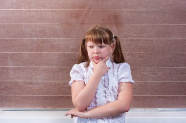 liseli kızlar sınıfta