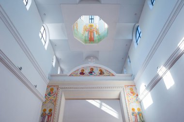 Rus Hıristiyan kilisenin içinde