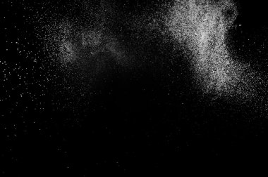 Siyah arkaplanda soyut su sıçramaları