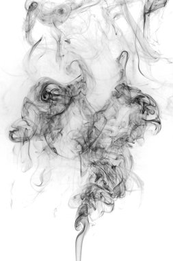 Beyaz arkaplanda soyut siyah duman