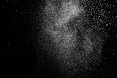 siyah zemin soyut su spreyi