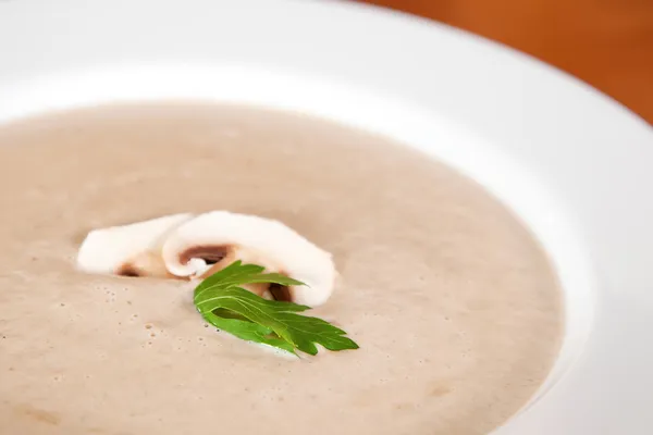 Sopa de champiñones cremoso —  Fotos de Stock