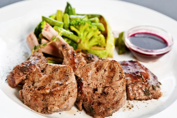 Costillas de cordero al horno — Foto de Stock