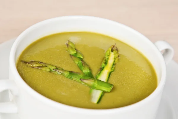 Sopa de espárragos cremosos —  Fotos de Stock